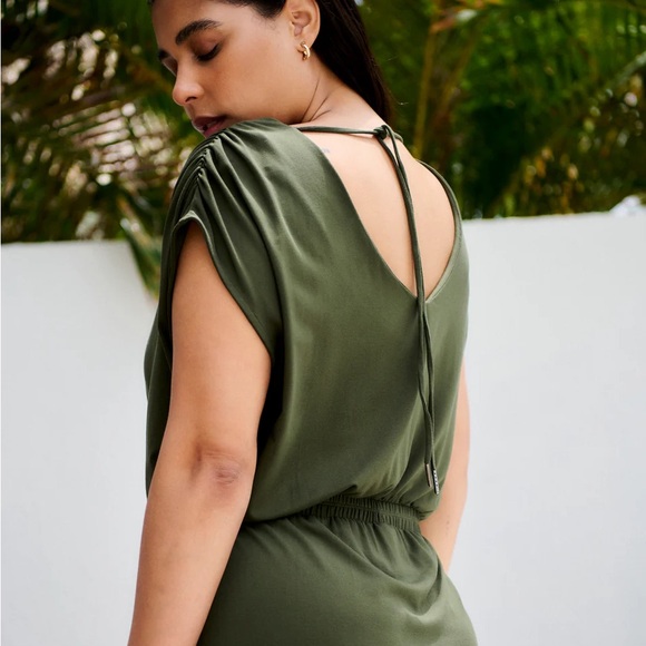 Universal Standard Havana Define Jersey Dress Midi length color Nori NWT 2XS 6-8 - Picture 2 of 10